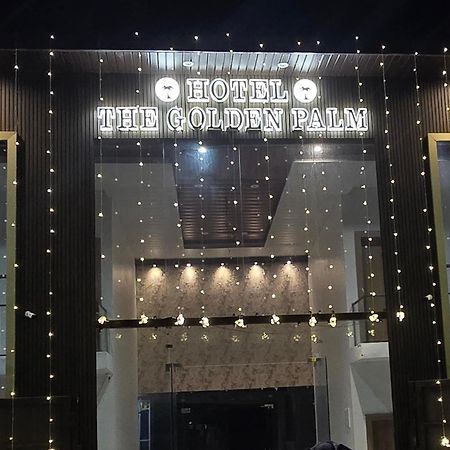 The Golden Palm Khajuraho Hotel Bagian luar foto